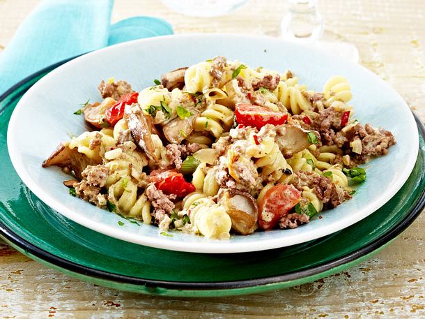 Pasta Pronto mit Hack und Champis Rezept Pasta Pronto mit Hack und Champis Rezept