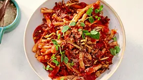 Pasta Vega-Nese - Foto: LECKER @ Bauer Media Group Pasta Vega-Nese - Foto: LECKER @ Bauer Media Group