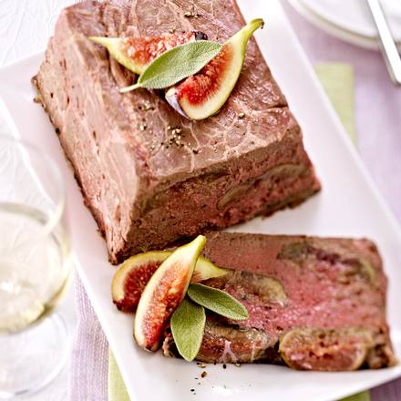 Pastete aus Geflügelleber-Mousse mit Feigen Rezept Pastete aus Geflügelleber-Mousse mit Feigen Rezept