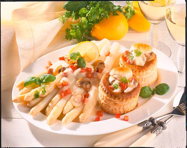 Pastete mit Spargelragout Rezept Pastete mit Spargelragout Rezept