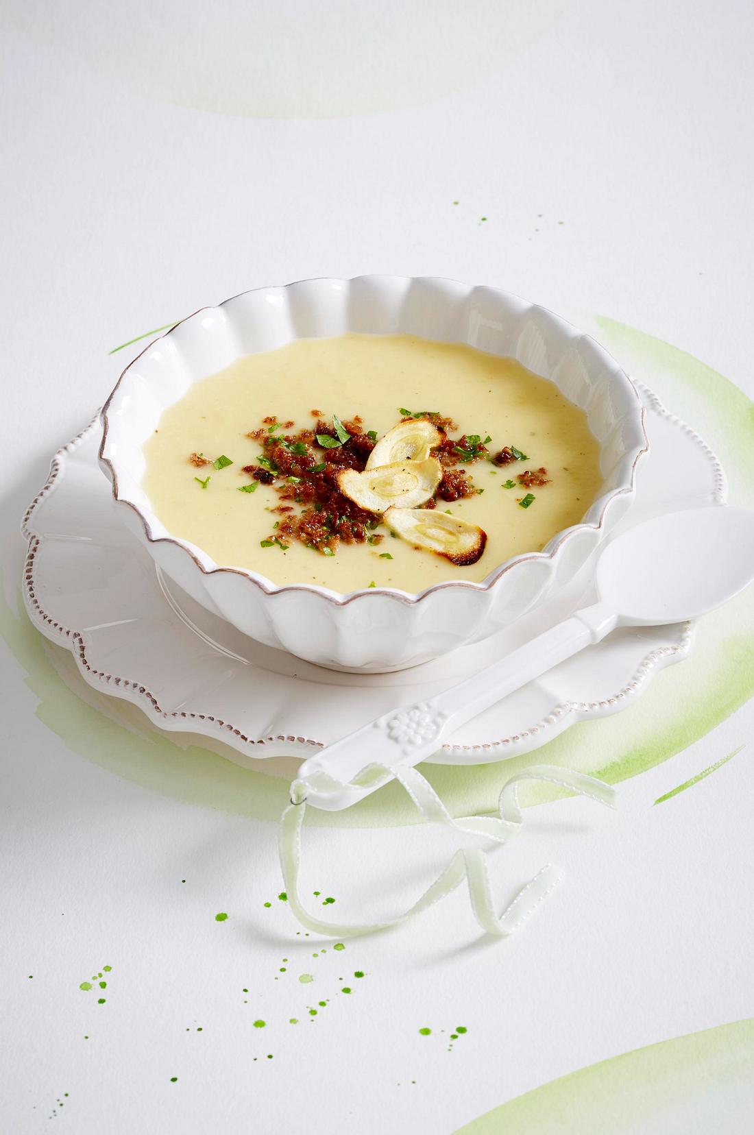 Pastinaken-Suppe Rezept | LECKER