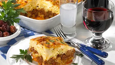 Pastitsio (Makkaroni-Hackauflauf) Rezept - Foto: LECKER @ Bauer Media Group