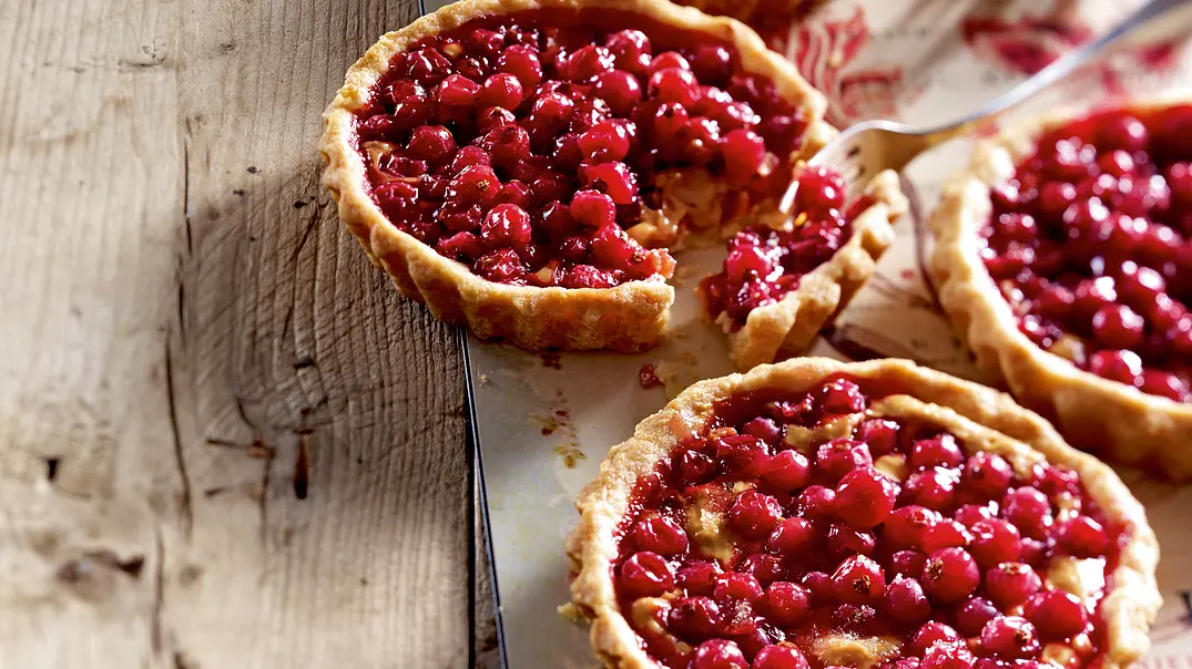 Peanuts-Jelly-Tarteletts Rezept - Foto: LECKER @ Bauer Media Group Peanuts-Jelly-Tarteletts Rezept - Foto: LECKER @ Bauer Media Group