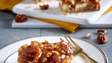 Pecan-Shortbread-Cheesecake-Würfel Rezept - Foto: House of Food / Bauer Food Experts KG