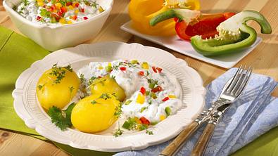 Pellkartoffeln mit Kräuterquark (Diabetiker) Rezept - Foto: LECKER @ Bauer Media Group