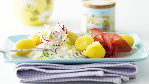 Pellkartoffeln mit Radieschen-Wasabi-Quark Rezept - Foto: Pretscher, Tillmann