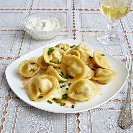 Pelmeni mit Hack und Zwiebeln Rezept Pelmeni mit Hack und Zwiebeln Rezept