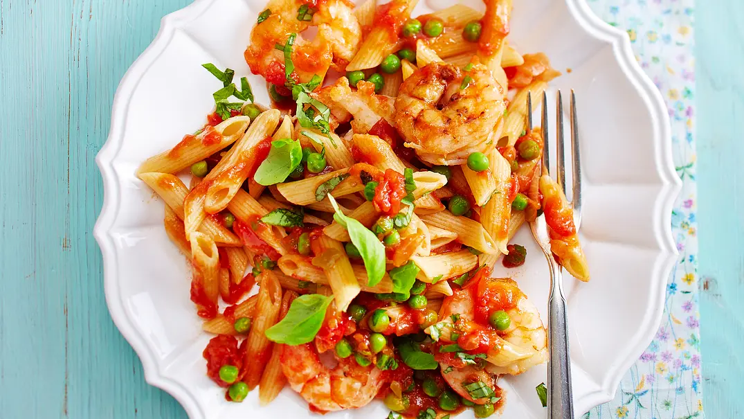 Penne all’arrabbiata mit Garnelen Rezept - Foto: LECKER @ Bauer Media Group Penne all’arrabbiata mit Garnelen Rezept - Foto: LECKER @ Bauer Media Group
