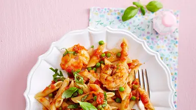 Penne all`arrabbiata mit Garnelen Rezept - Foto: LECKER @ Bauer Media Group