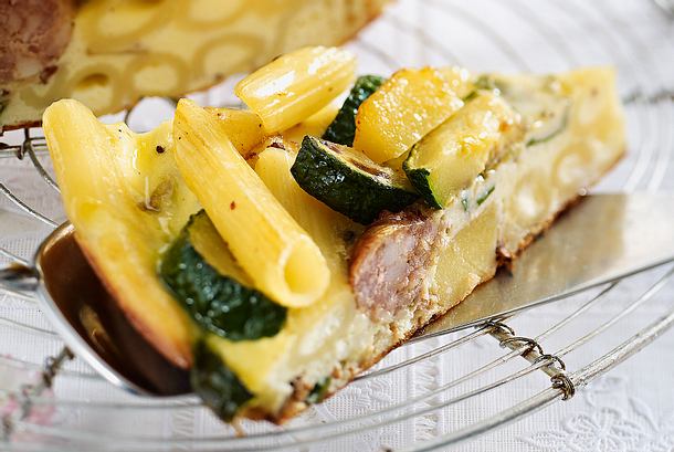 Penne-Kartoffel-Frittata mit Salsiccia Rezept Penne-Kartoffel-Frittata mit Salsiccia Rezept