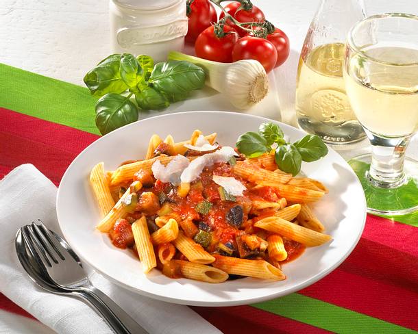 Penne mit Gemüse-Soße Rezept Penne mit Gemüse-Soße Rezept