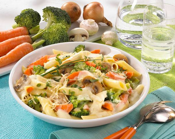 Penne mit Gemüse-Wein-Soße Rezept Penne mit Gemüse-Wein-Soße Rezept