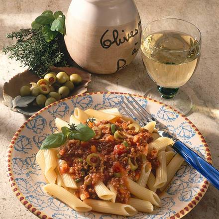Penne mit Hack und Oliven Rezept Penne mit Hack und Oliven Rezept