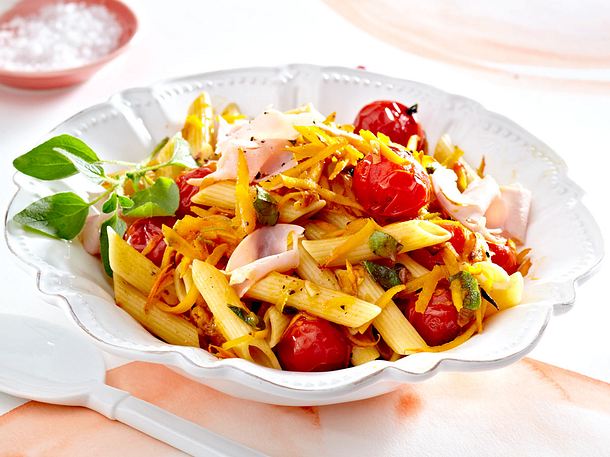 Penne mit Kürbis-Tomaten-Ragout Rezept