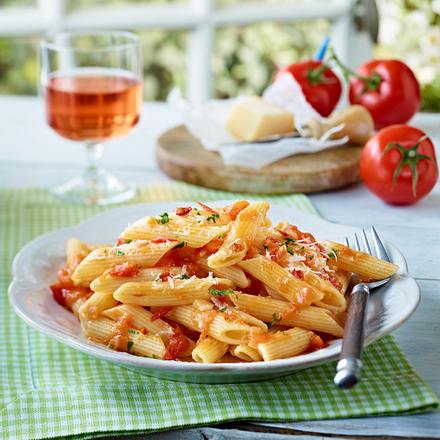 Penne mit Tomate und Chili Rezept Penne mit Tomate und Chili Rezept