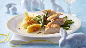 Perlhuhn mit Zitronengras-Hollandaise und Ricotta-Gnocchi Rezept - Foto: LECKER @ Bauer Media Group