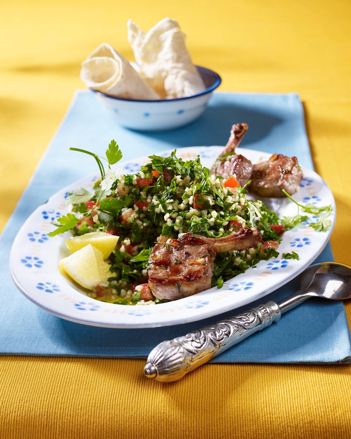 Petersiliensalat à la Tabouleh zu Lammkoteletts Rezept