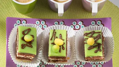 Petit-Fours mit Marzipan Rezept - Foto: LECKER @ Bauer Media Group
