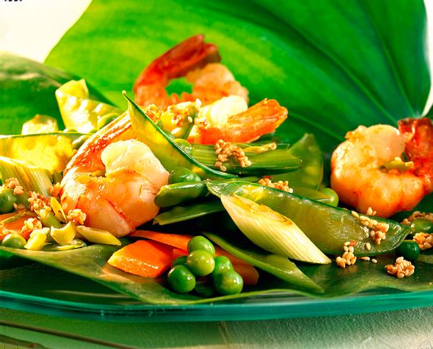 Pfannengerührtes Gemüse mit Garnelen Rezept