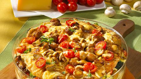 Pfannkuchen-Gemüse-Auflauf Rezept - Foto: House of Food / Bauer Food Experts KG
