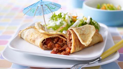 Pfannkuchen mit Bolognese-Soße Rezept - Foto: House of Food / Bauer Food Experts KG
