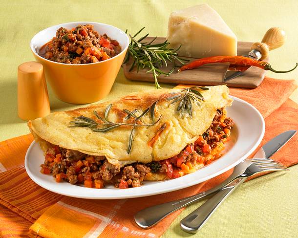 Pfannkuchen mit Hacksoße Rezept