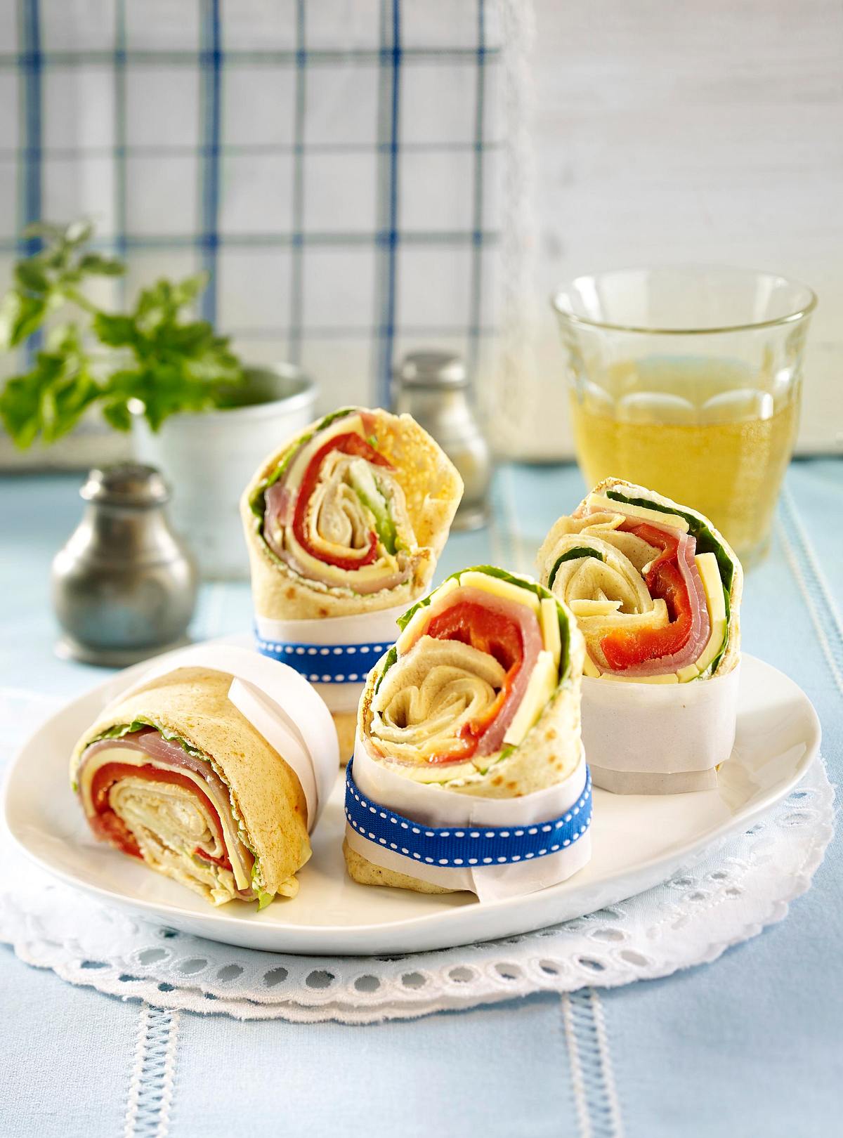 Pfannkuchen-Wraps mit Lachschinken und Paprika Rezept