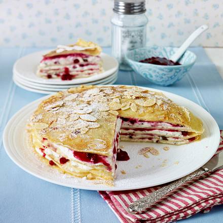 Pfannkuchentorte mit Quark-Schoko-Füllung Rezept Pfannkuchentorte mit Quark-Schoko-Füllung Rezept