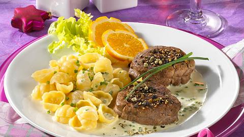 Pfeffersteak mit Gorgonzolasoße Rezept - Foto: House of Food / Bauer Food Experts KG
