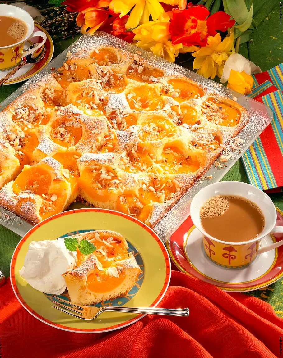 Pfirsich-Blechkuchen Rezept Pfirsich-Blechkuchen Rezept