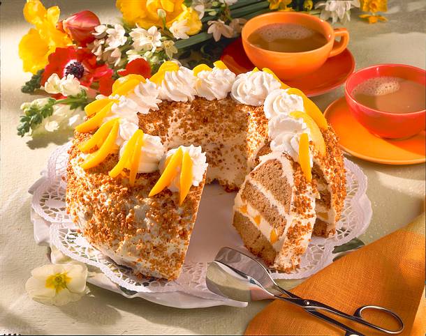 Pfirsich-Espresso-Kranzkuchen Rezept Pfirsich-Espresso-Kranzkuchen Rezept