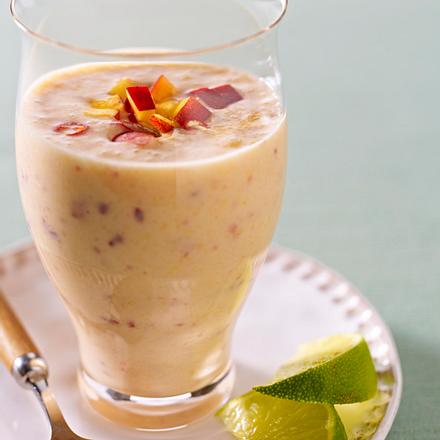 Pfirsich-Lassi mit Chili und Honig Rezept