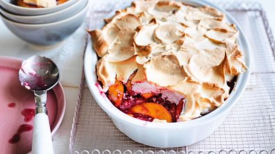 Pfirsich Melba unter Baiserhaube Rezept - Foto: LECKER @ Bauer Media Group