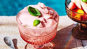 Pfirsich-Sorbet „Let the sunshine in“  Rezept - Foto: Are Media Syndication 