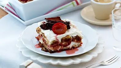 Pflaumen-Amaretto-Tiramisu Rezept - Foto: LECKER @ Bauer Media Group