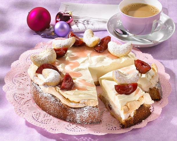 Pflaumen-Baisertorte mit Mascarponecreme Rezept Pflaumen-Baisertorte mit Mascarponecreme Rezept