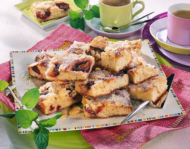 Pflaumen-Butterkuchen Rezept Pflaumen-Butterkuchen Rezept