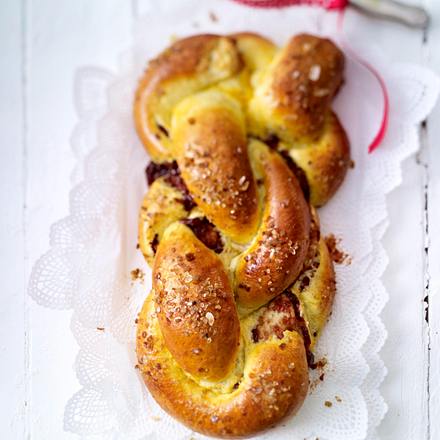 Pflaumen-Challah (Pflaumen-Zopf) Rezept Pflaumen-Challah (Pflaumen-Zopf) Rezept