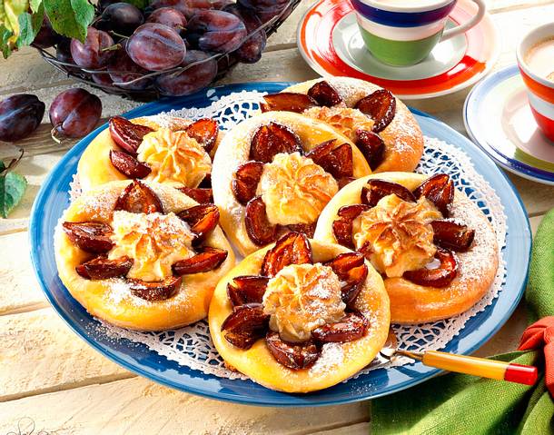 Pflaumen-Marzipan-Küchlein Rezept