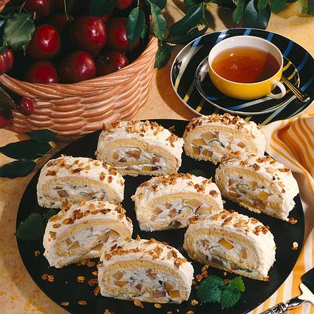 Pflaumenbiskuit-Rolle Rezept