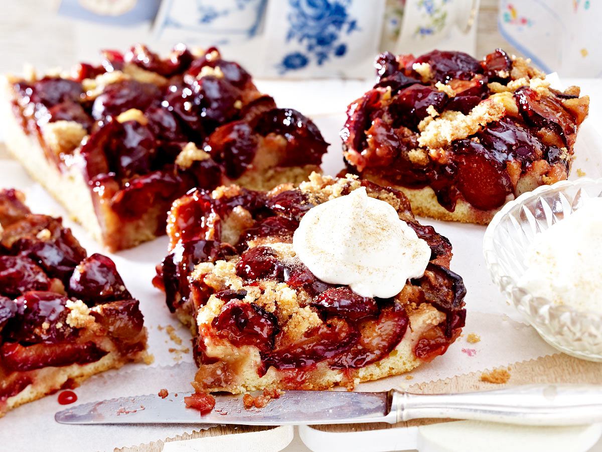 Pflaumenkuchen vom Blech Rezept