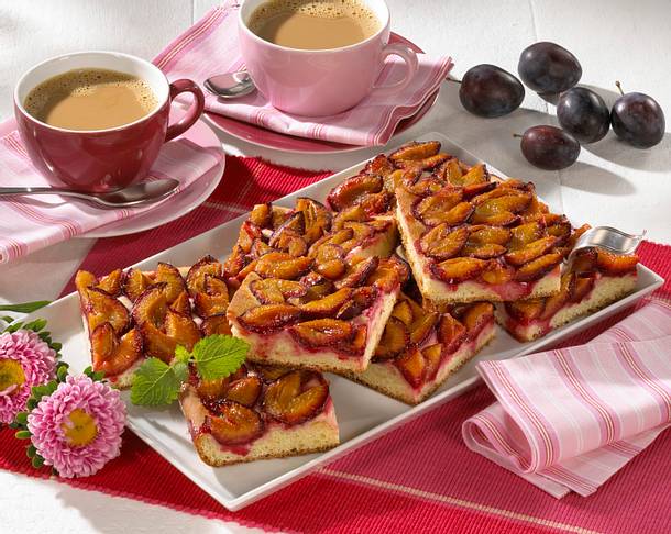 Pflaumenkuchen vom Blech (Diabetiker) Rezept Pflaumenkuchen vom Blech (Diabetiker) Rezept