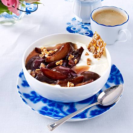 Pflaumenquark und Krokant Rezept Pflaumenquark und Krokant Rezept