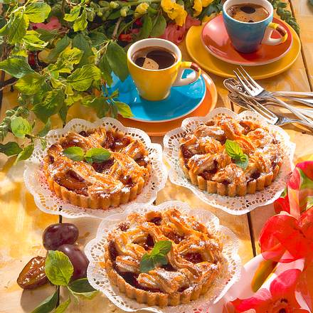 Pflaumentörtchen mit Marzipangitter Rezept
