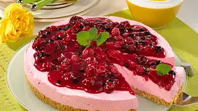 Philadelphia-Torte mit Beeren Rezept - Foto: LECKER @ Bauer Media Group Philadelphia-Torte mit Beeren Rezept - Foto: LECKER @ Bauer Media Group