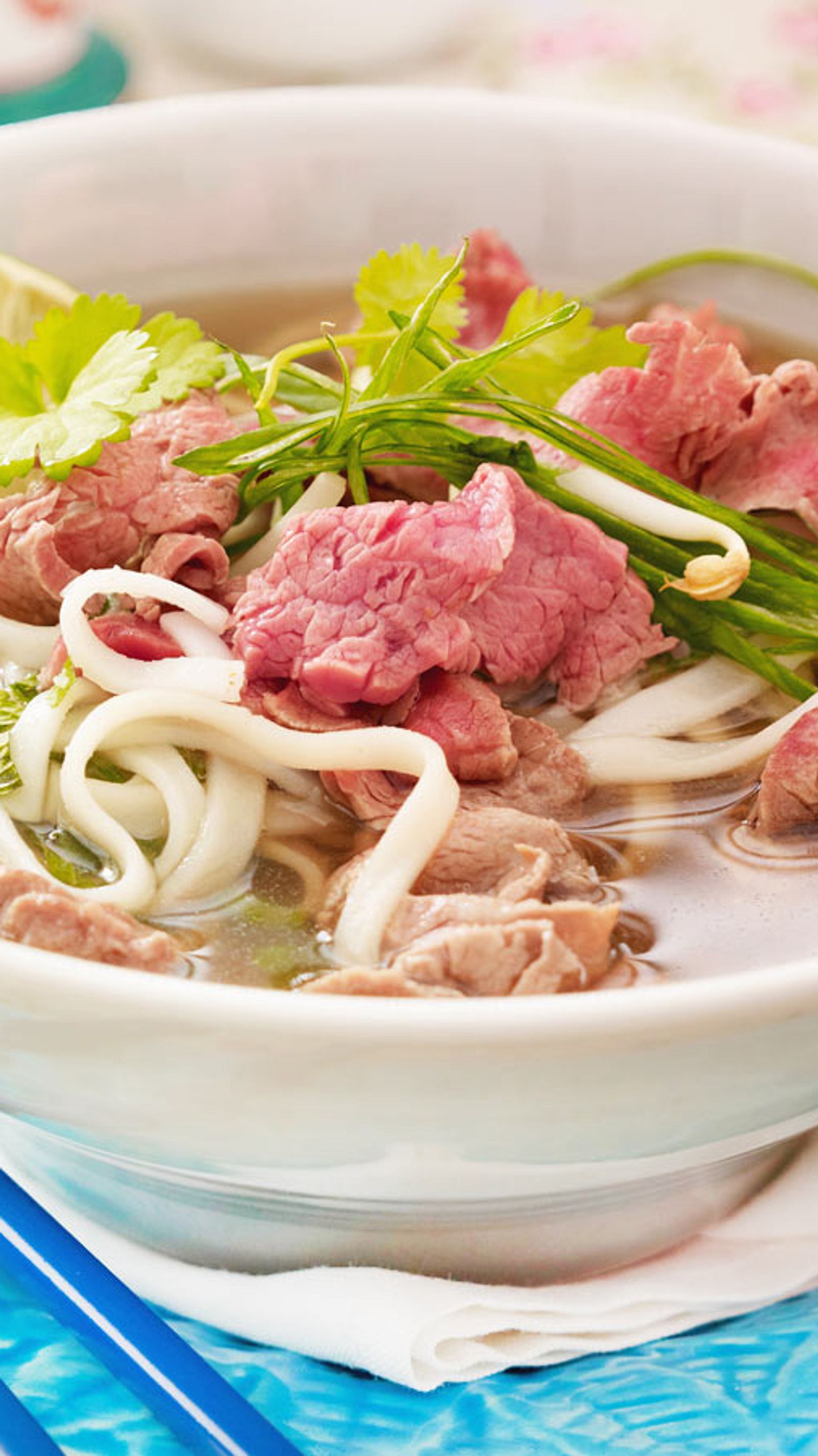 Anroll Heilbronn – Rezept für Rindfleisch-Pho-Suppe