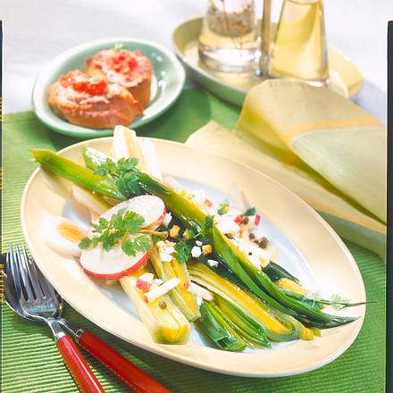 Pikant marinierter Porree Rezept Pikant marinierter Porree Rezept