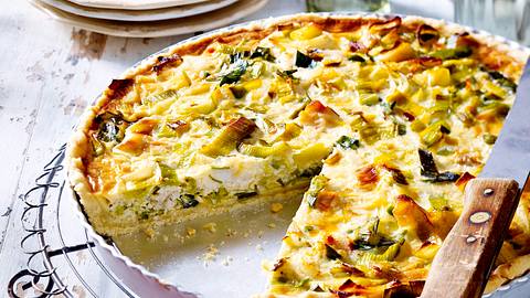 Pikante Tarte mit Krebsfleisch und Ingwer Rezept - Foto: House of Food / Bauer Food Experts KG