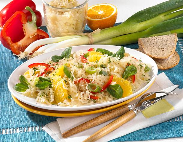 Pikanter Sauerkrautsalat Rezept Pikanter Sauerkrautsalat Rezept