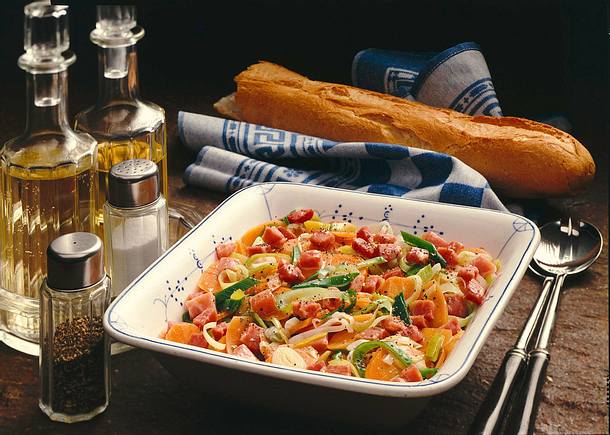Pikanter Schinkensalat Rezept Pikanter Schinkensalat Rezept